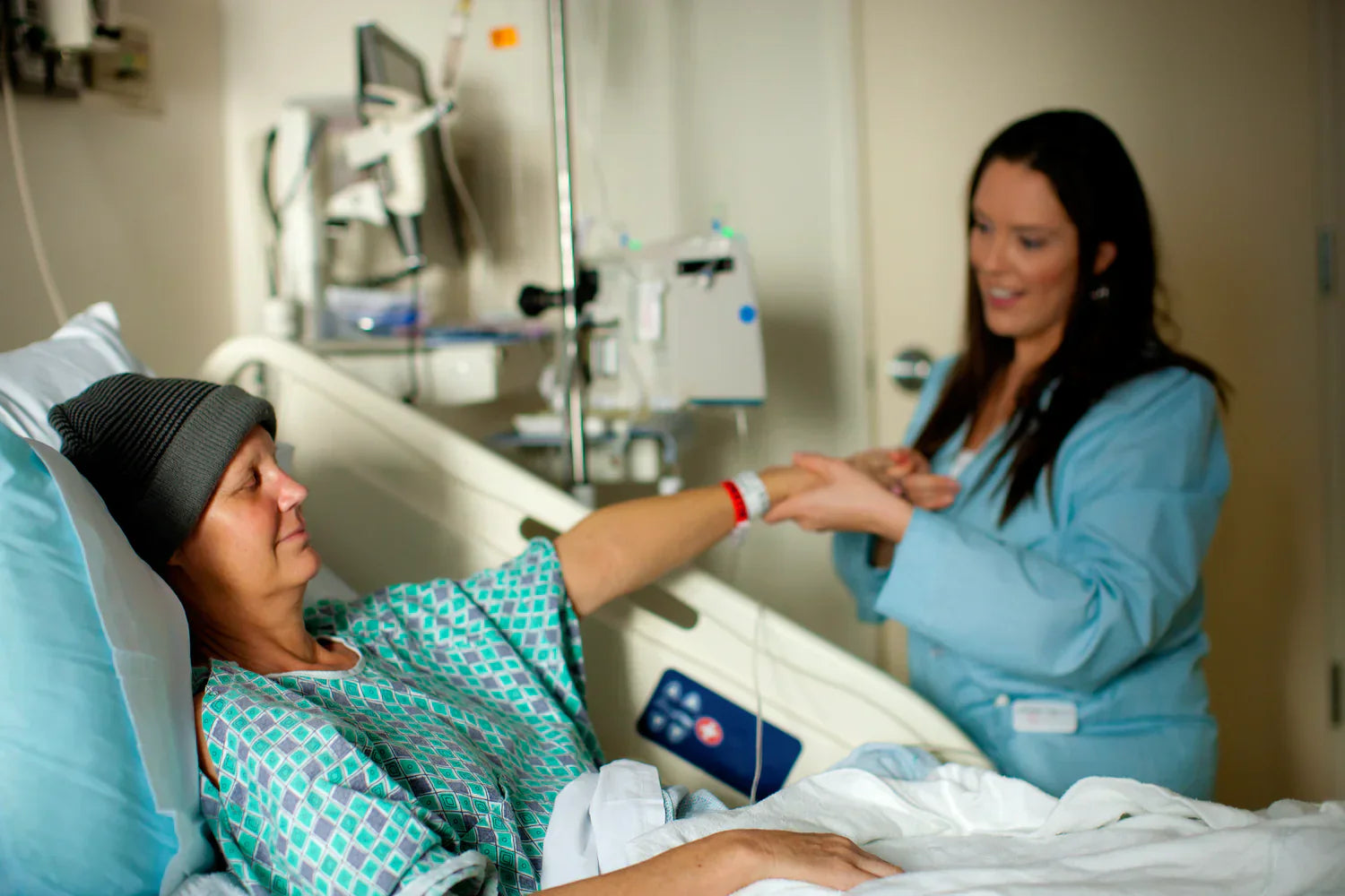 SkinAct Donates Towel Warmers To Lipstick Angels Non-Profit Organization