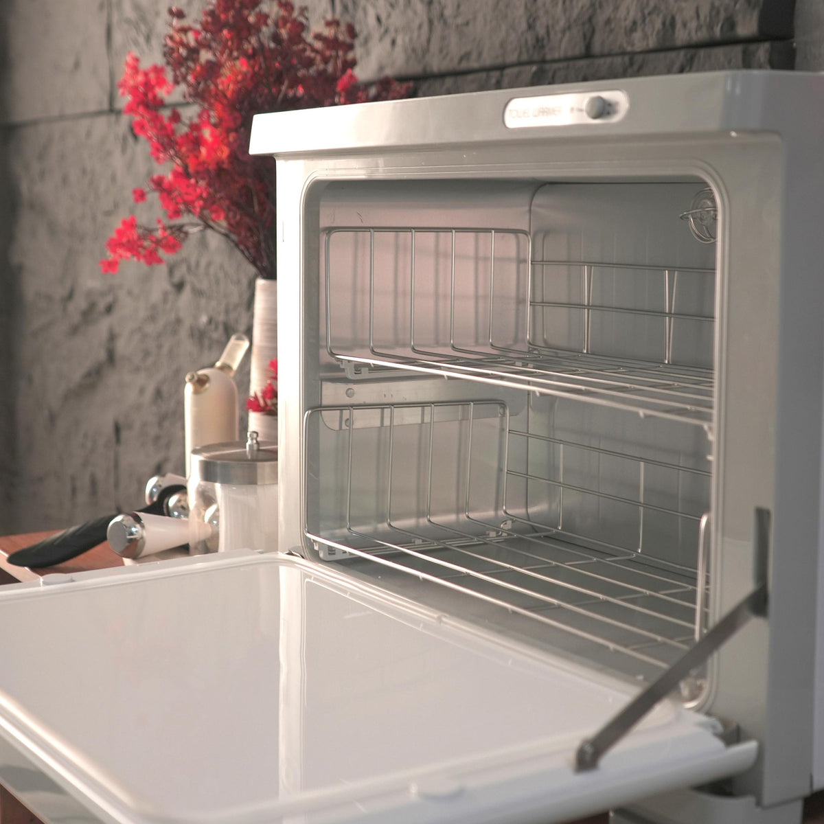 24 Piece Hot Towel Cabinet Towel Warmer