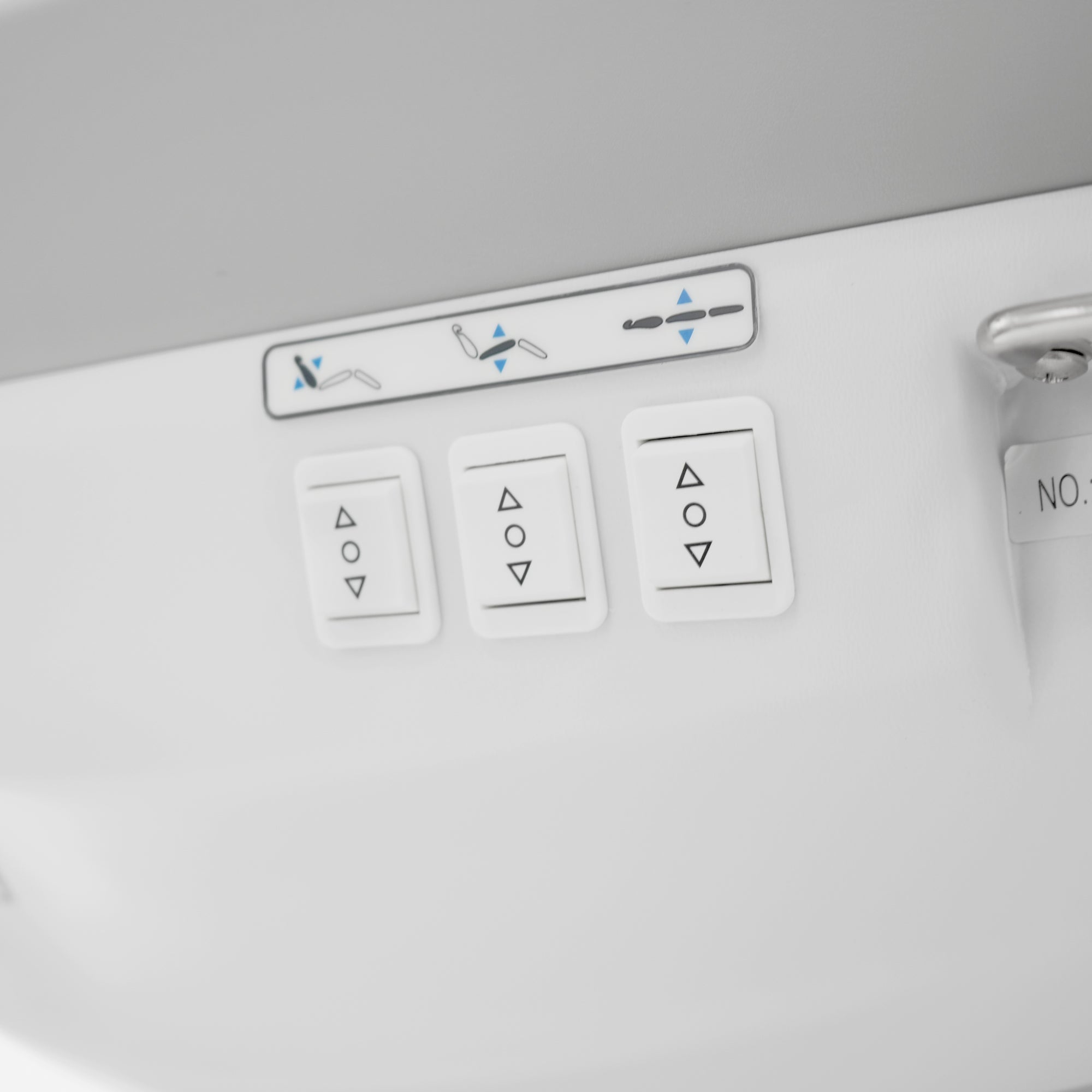 Luna Medical Spa Electric Treatment Chair/Table Podiatry Function, and Independently Adjustable Legs