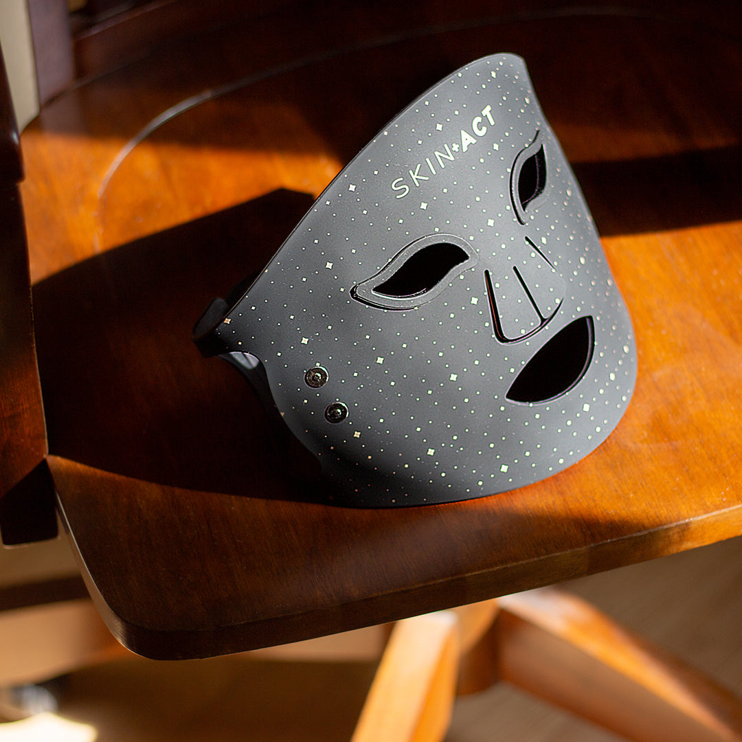 Wireless LED Light Therapy Mask