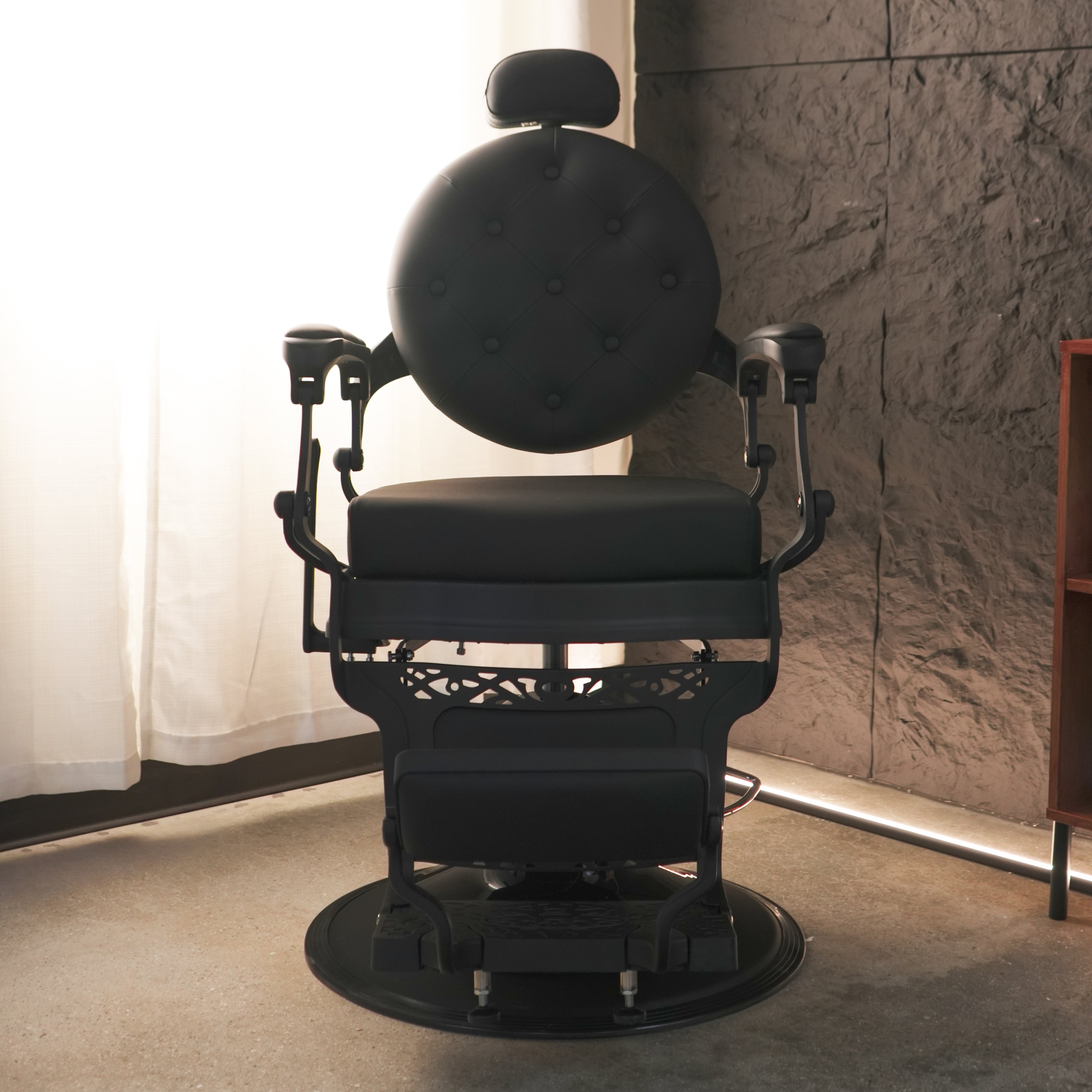 Legacy Barber Chair