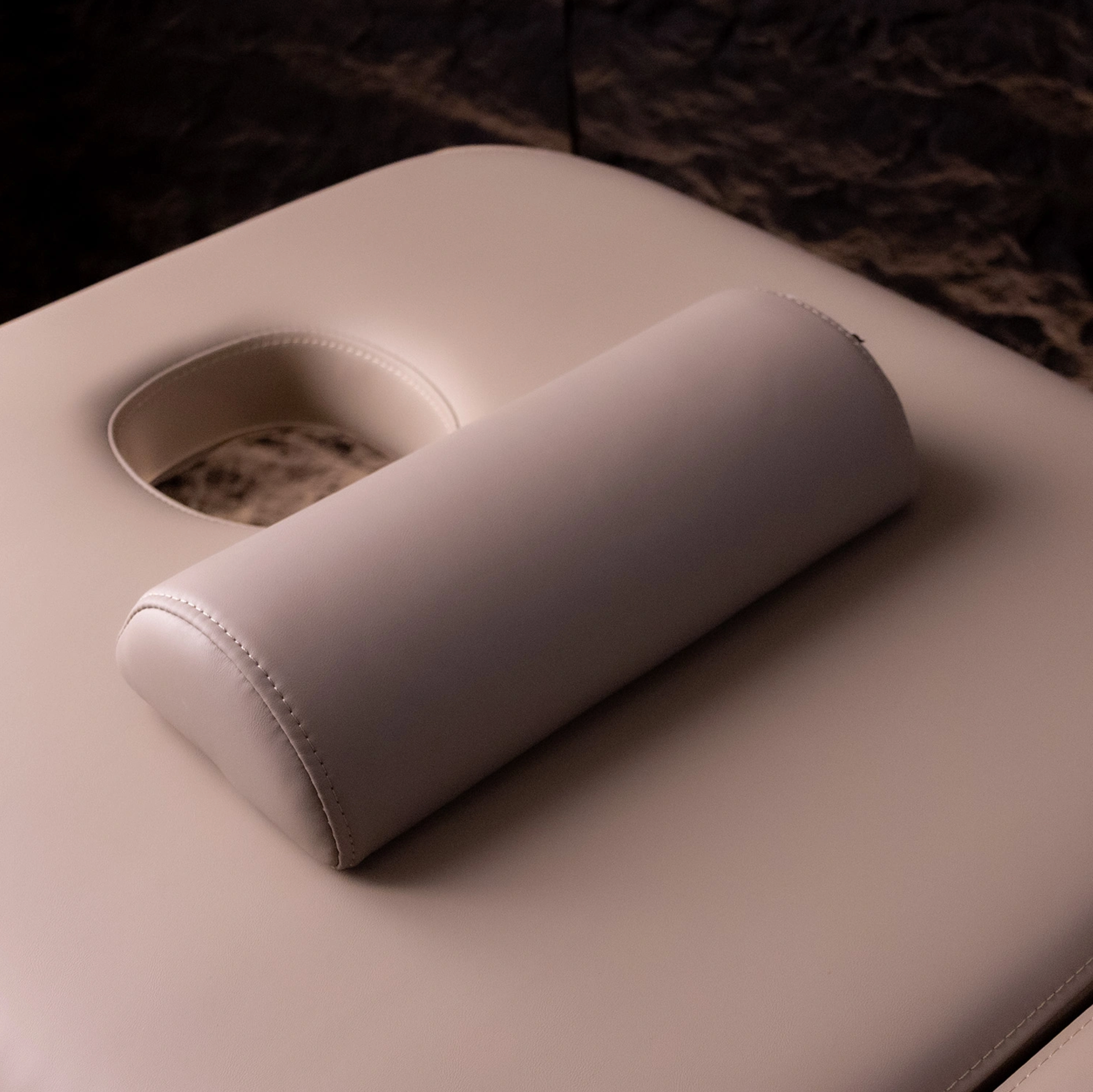 1/2 Neck Roll Bolster