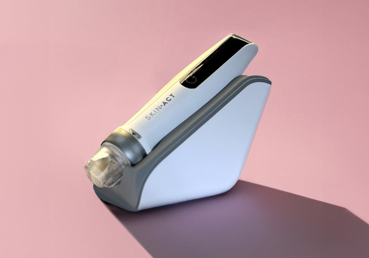 Pro Wireless Microneedling Pen With EMS & Light Therapy